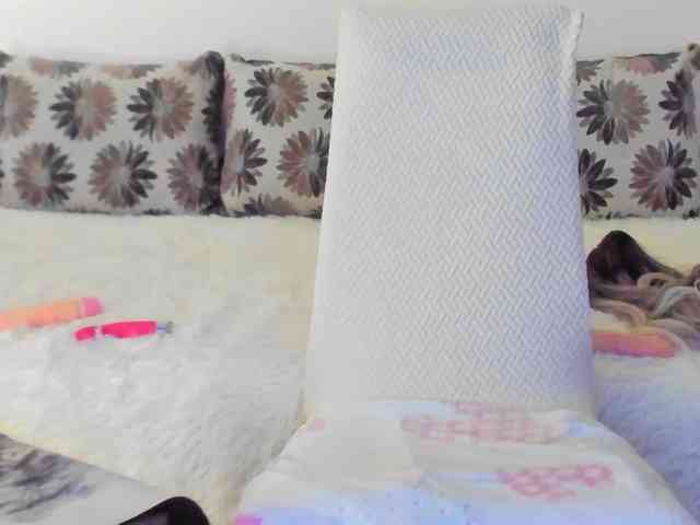 Besttpussyyy webcam