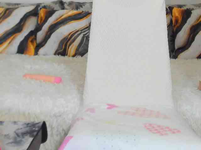 Besttpussyyy webcam