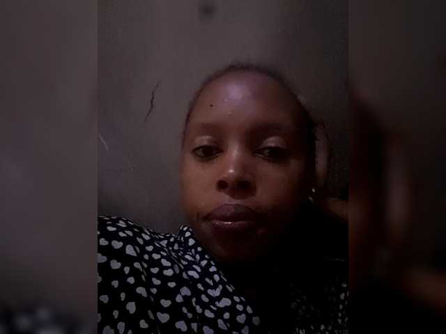 Kishadeja live cam on BongaCams