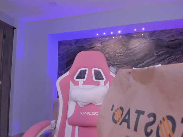 MaddyOwens live cam on BongaCams