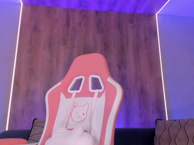 MaddyOwens live cam on BongaCams