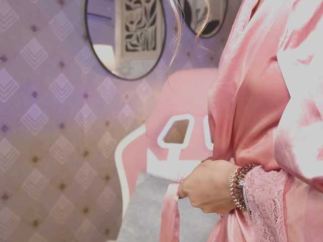 MaddyOwens live cam on BongaCams