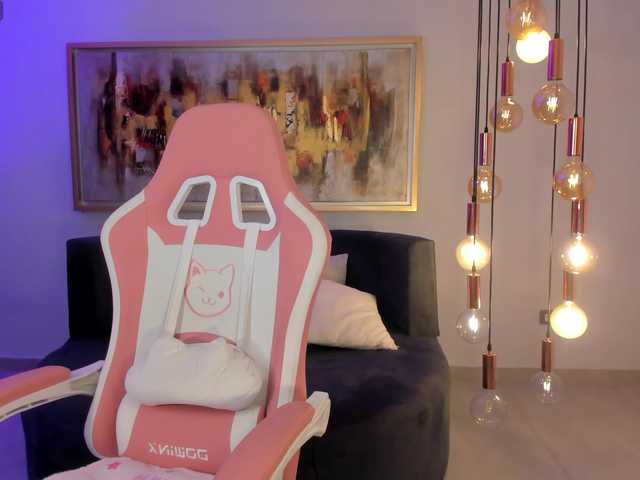MaddyOwens live cam on BongaCams
