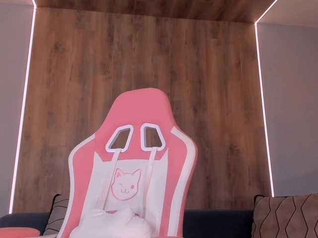 MaddyOwens live cam on BongaCams