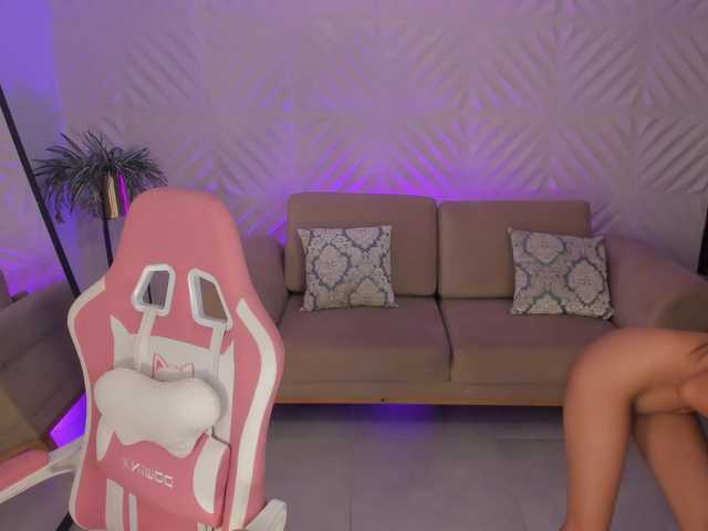 MaddyOwens live cam on BongaCams