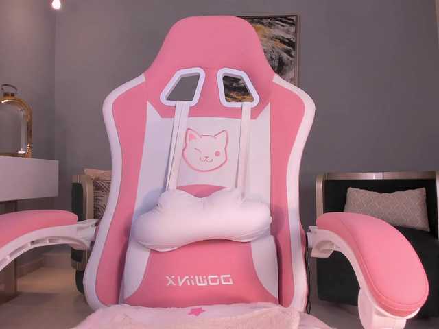 MaddyOwens live cam on BongaCams