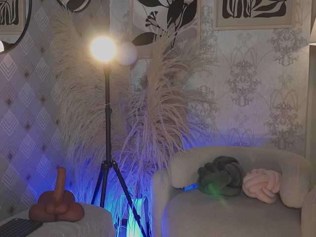MaddyOwens live cam on BongaCams