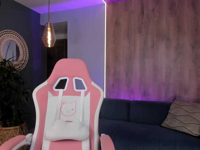 MaddyOwens live cam on BongaCams