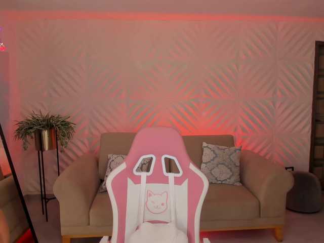 MaddyOwens live cam on BongaCams
