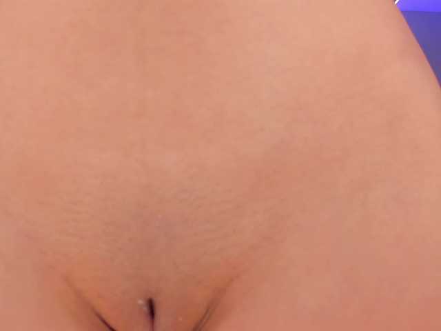 MaddyOwens live cam on BongaCams