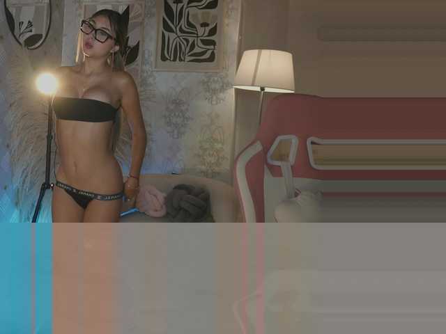 MaddyOwens live cam on BongaCams