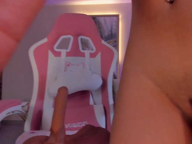 MaddyOwens live cam on BongaCams