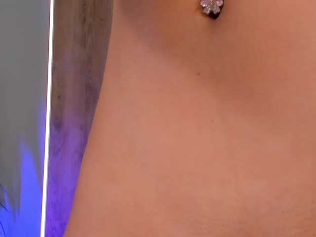 MaddyOwens live cam on BongaCams