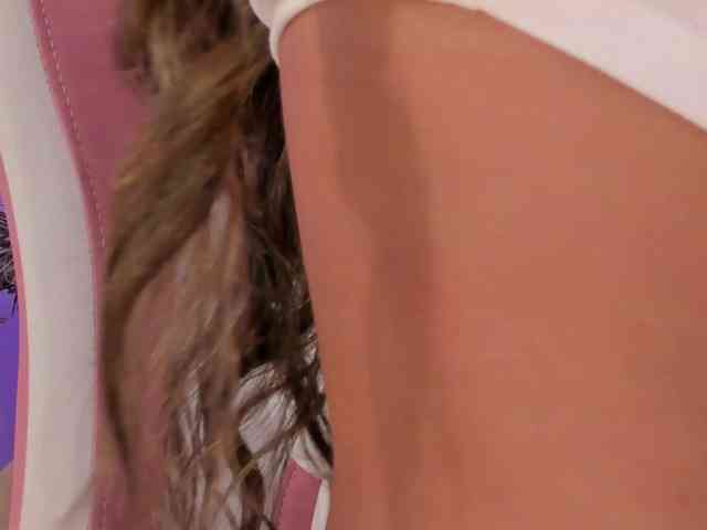 MaddyOwens webcam