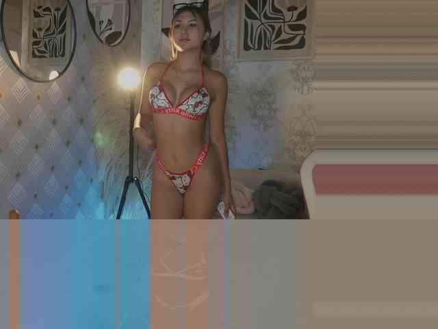MaddyOwens Live Webcam on BongaCams