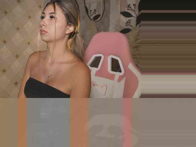 MaddyOwens Live Webcam on BongaCams