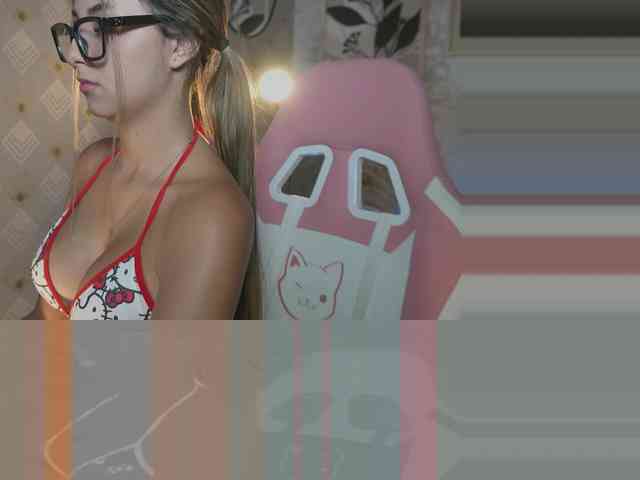MaddyOwens Live Webcam on BongaCams