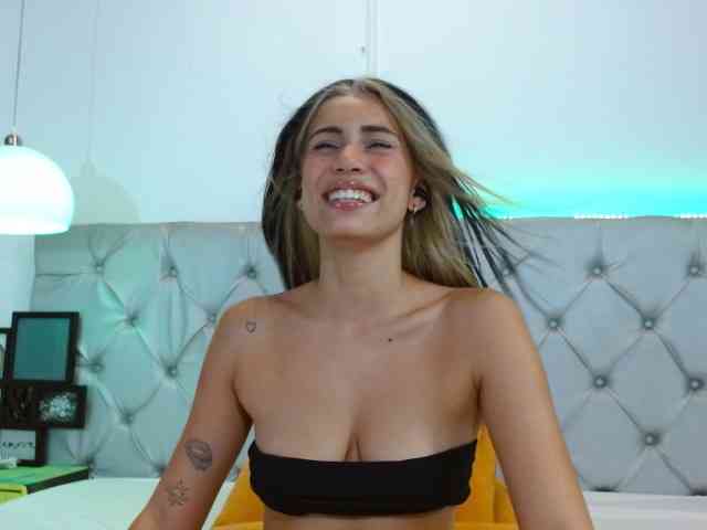 MariaJoseWalkerC webcam