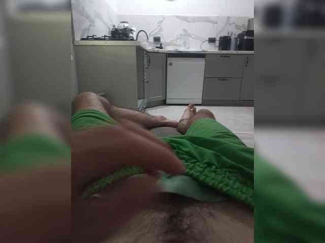 GlamuR111 Sex Cam Show
