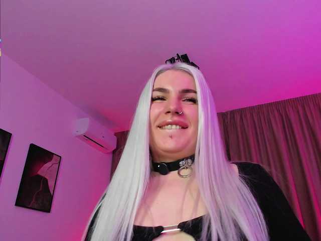 aminahaze live webcam show