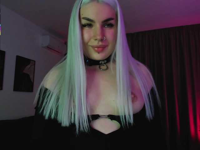 aminahaze live webcam show