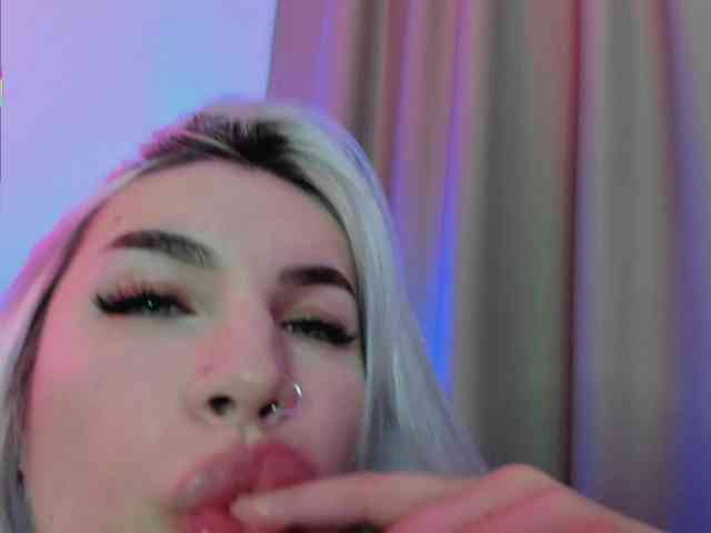 aminahaze webcam