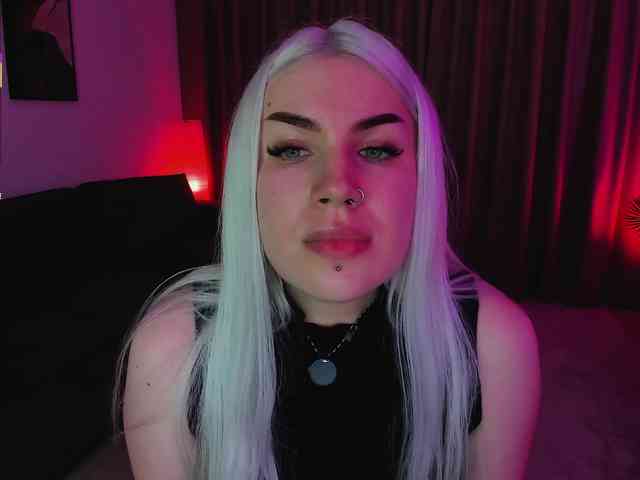 aminahaze webcam