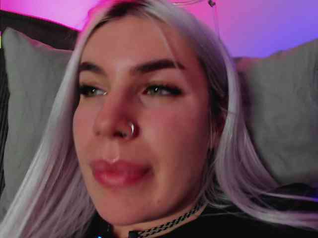 aminahaze webcam