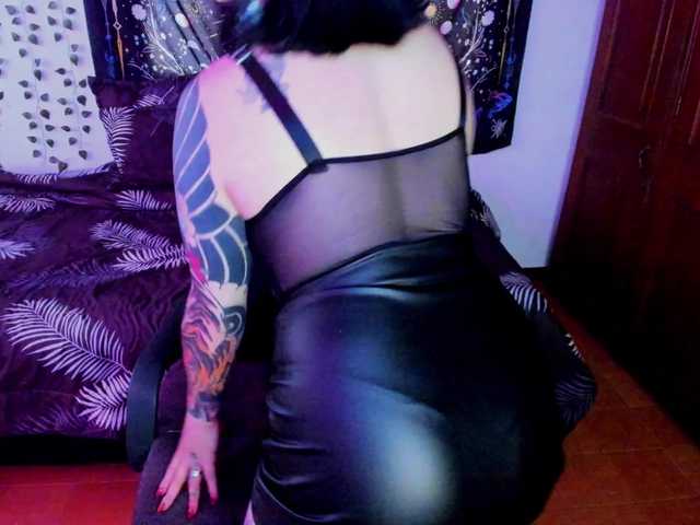 le modèle alicerose34 est en webcam porno dans un show sur le site bongacams, il possède les tags suivants: Latino/Hispanic,Brunette,Shaved