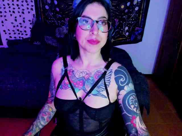 alicerose34 Live Webcam on BongaCams