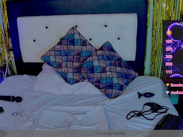 Mommy-pervert live cam preview