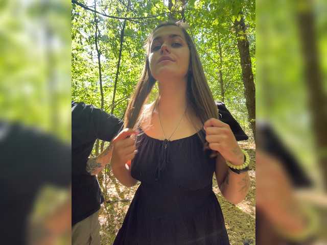 Cherry-viking98 live cam on BongaCams