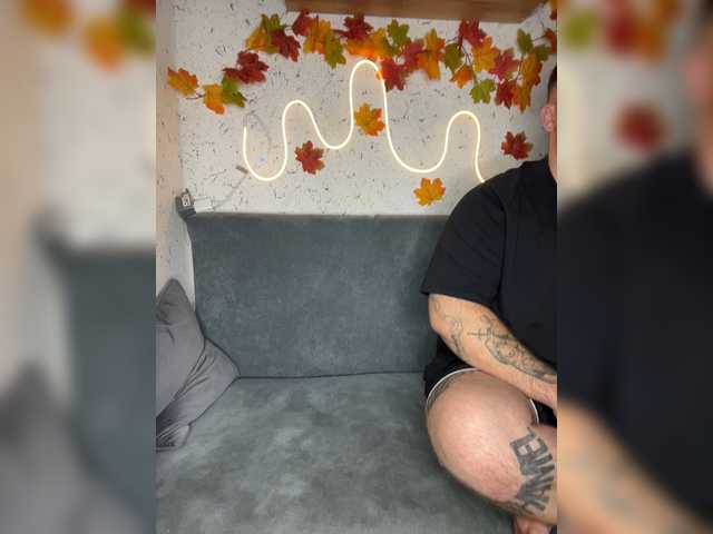 AnnviiKING98 — live couple cam