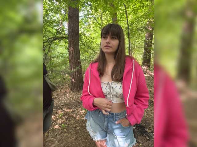 Sex chat gratuit in direct cu Cherry-viking98 pe BongaCams