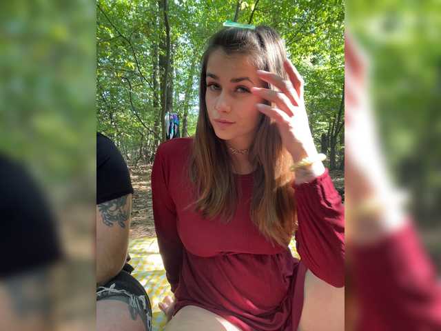 Cherry-viking98 live cam on BongaCams