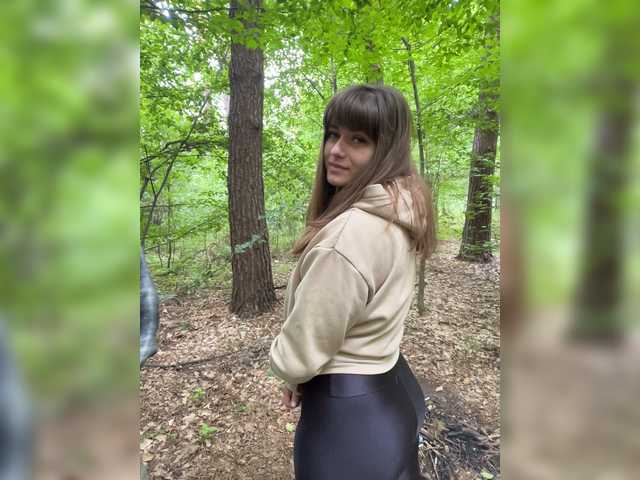 Cherry-viking98 live cam on BongaCams