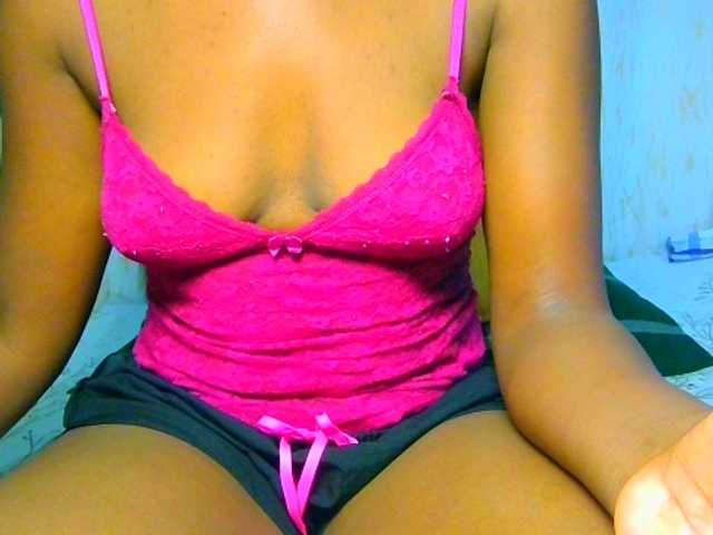 Eunisexy live cam on BongaCams