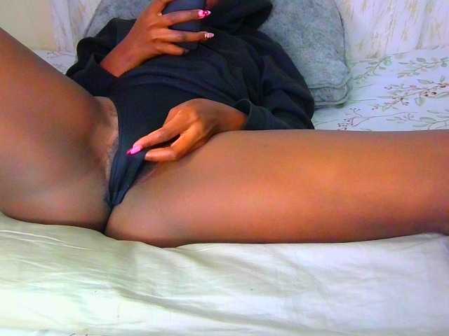Eunisexy live cam on BongaCams
