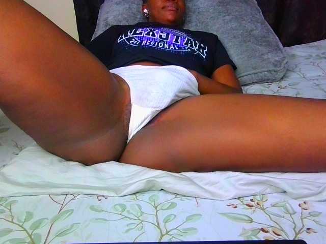 Eunisexy live cam on BongaCams