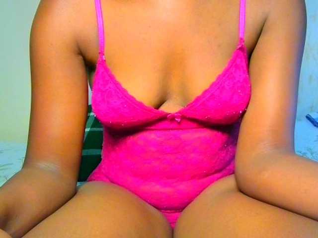 Eunisexy live cam on BongaCams