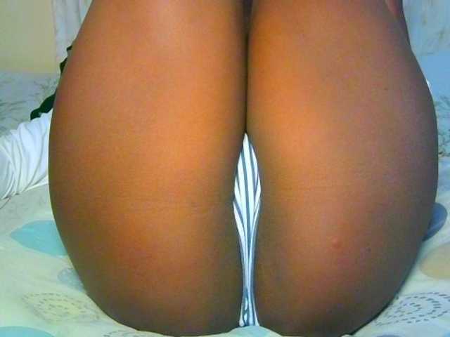 Sexysuzzy12 live cam preview