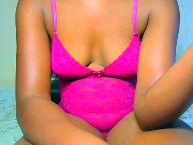 Eunisexy live cam on BongaCams