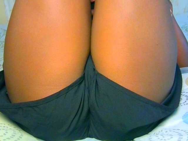 Eunisexy live cam on BongaCams