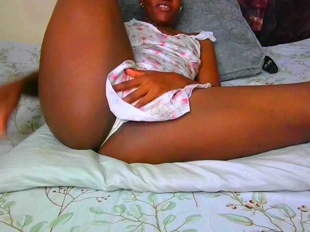 Eunisexy live cam on BongaCams