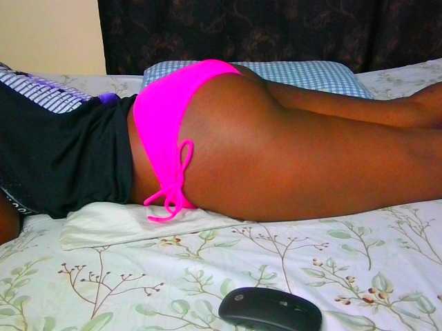 Eunisexy live cam on BongaCams
