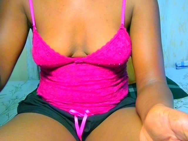Eunisexy live cam on BongaCams