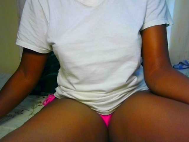 Eunisexy live cam on BongaCams