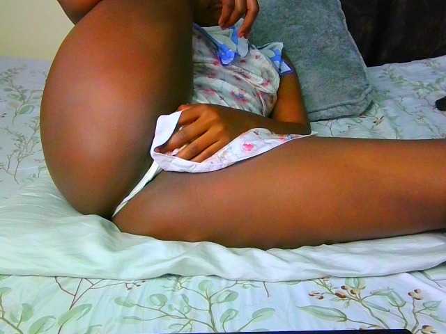 Eunisexy live cam on BongaCams
