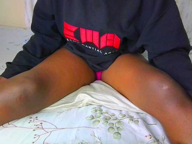 Eunisexy live cam on BongaCams