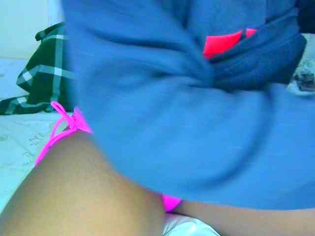 Sexysuzzy12 webcam